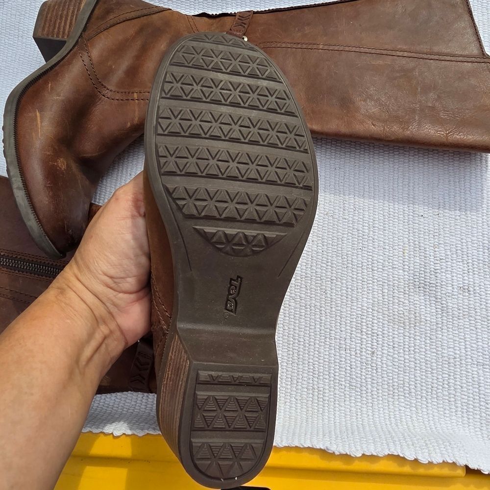 Teva Leather Brown Boots Side Zip View 4